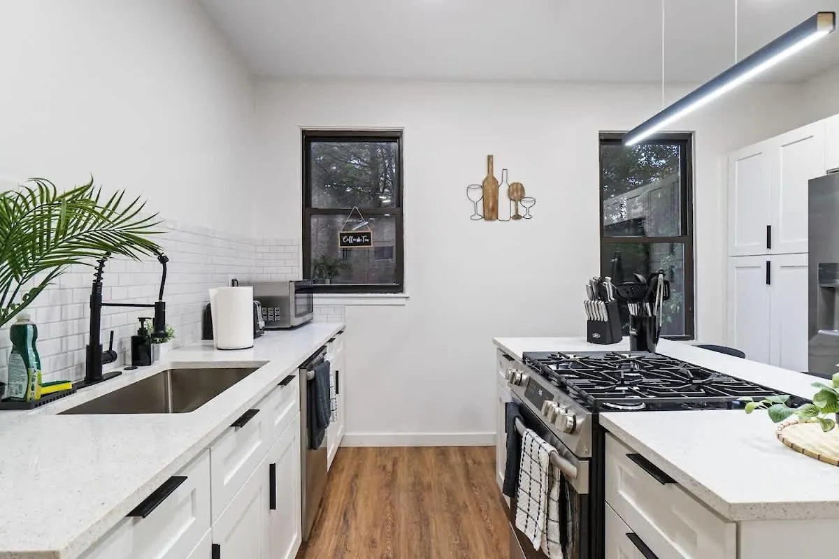 Near Stadium 2 Bdrm House W Fire Pit Free Wifi Pittsburgh