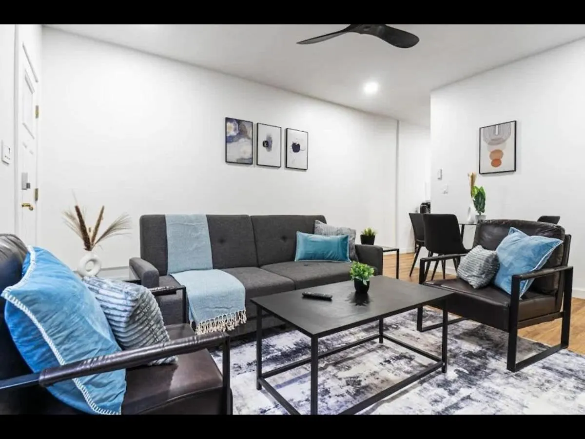 Near Stadium 2 Bdrm House W Fire Pit Free Wifi Pittsburgh
